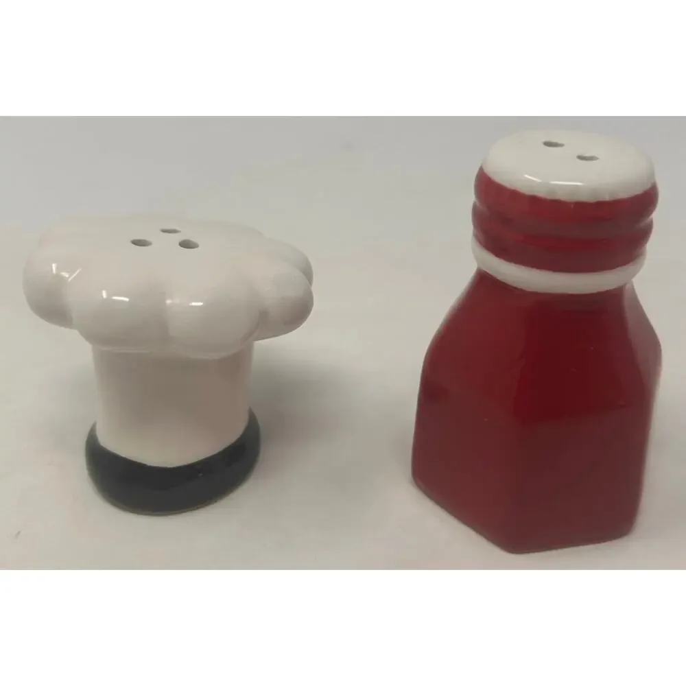 Ketchup & Chef Top Hat Salt and‎ Pepper Shakers Red White Black